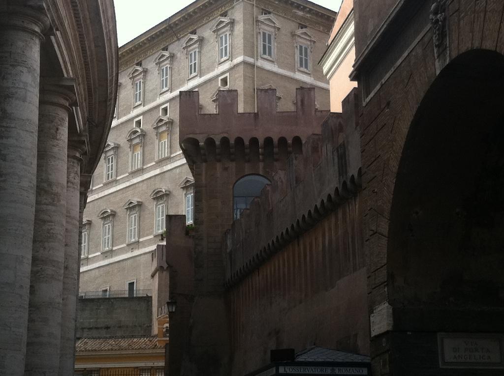 Una Notte Ai Musei Vaticani Apartment โรม ภายนอก รูปภาพ